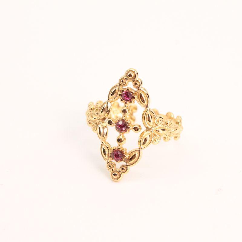 Anillo Gotico