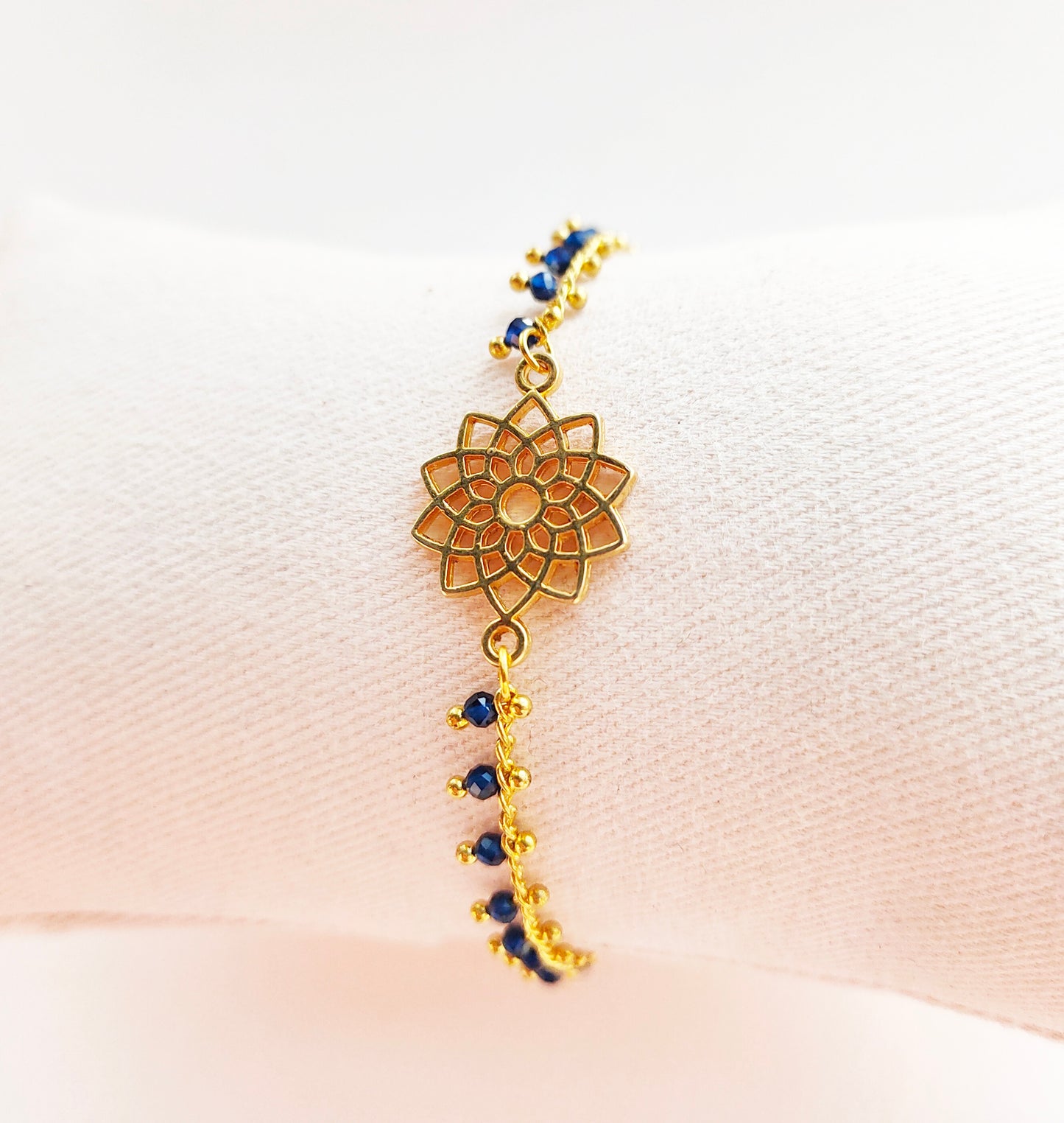 Pulsera Flor de Loto Zafiro Azul